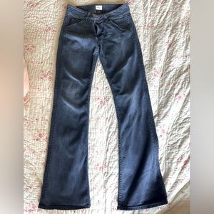 HUDSON made in USA Womens signature mid rise bootcut jeans. Great condition!